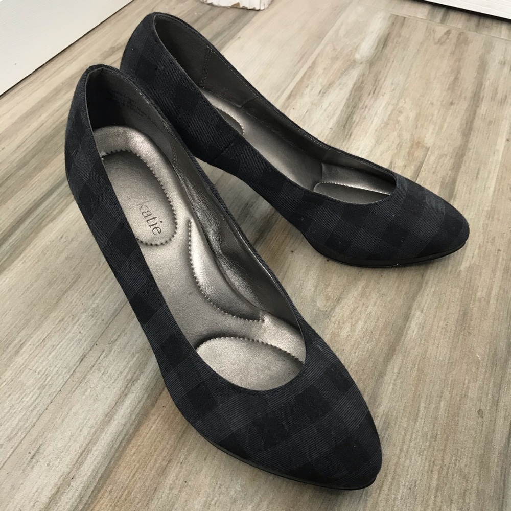 Black / Blue Plaid Heels Size 6 1/2 - Perfect